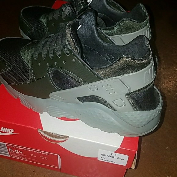 olive green huaraches grade school